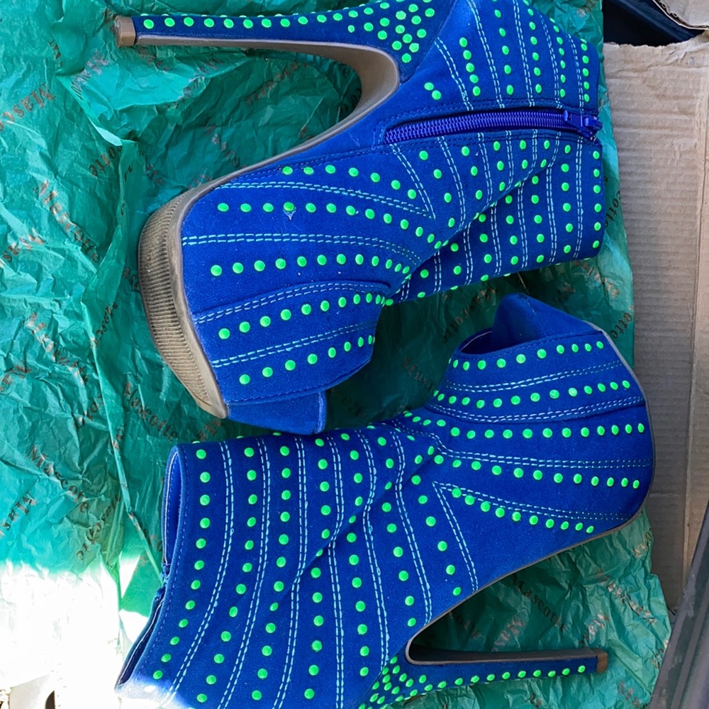 Classy heels